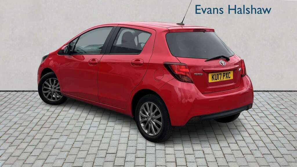 Toyota Yaris 1.5 Hybrid Icon Cwvehiclemarketing Blue #2
