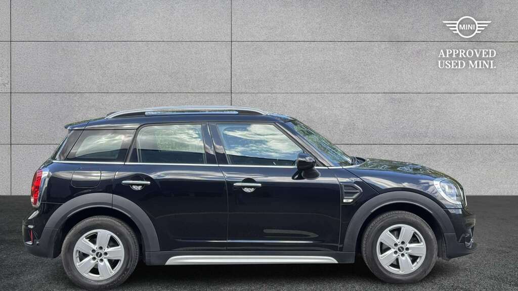 Mini Countryman 1.5 Cooper Classic 2019 Black #3
