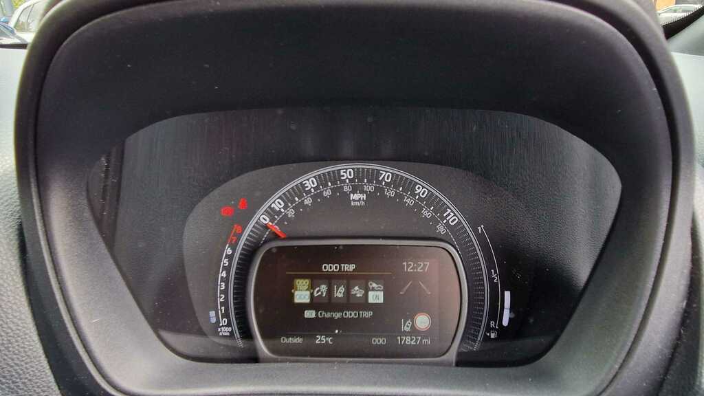 Toyota Aygo X 1.0 Vvt-i Edge Hatchback Euro 6 Green #13