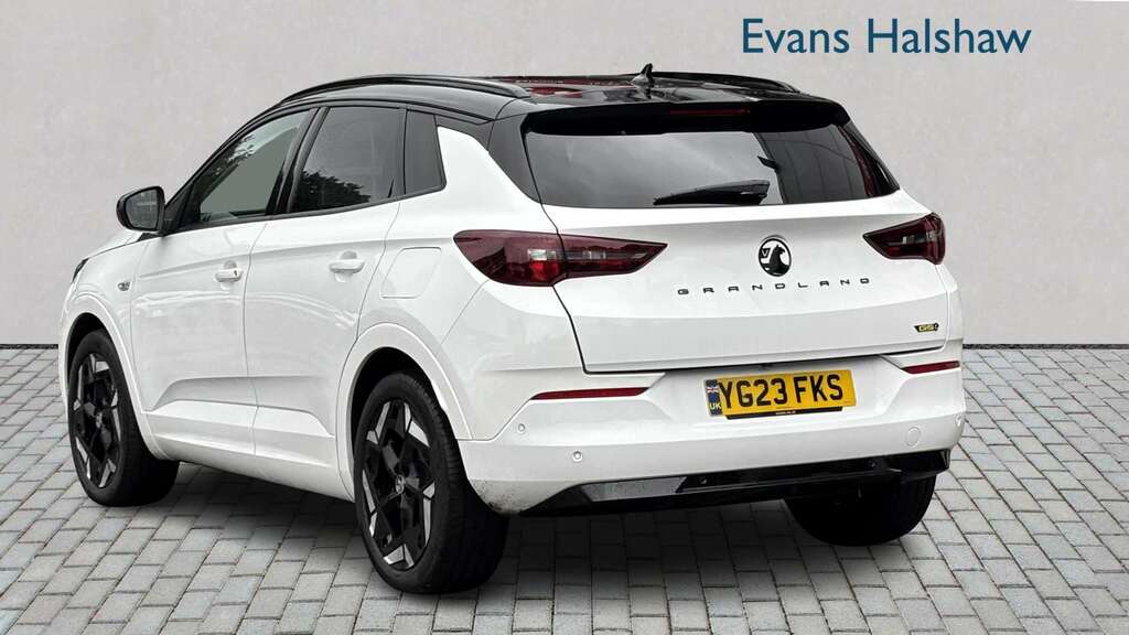 Vauxhall Grandland 1.6 Plug-in Hybrid 300 4X4 Gse 2023 White #2