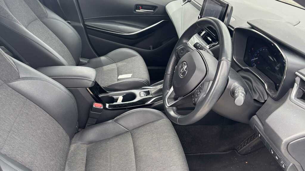Toyota Corolla 1.8 Vvt-h Icon Touring Sports Cvt Euro 6 Ss White #7