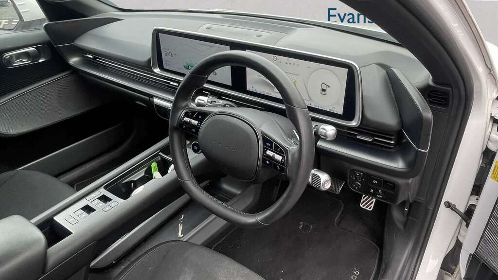 Hyundai Ioniq 6 168Kw Premium 77Kwh 2024 White #5