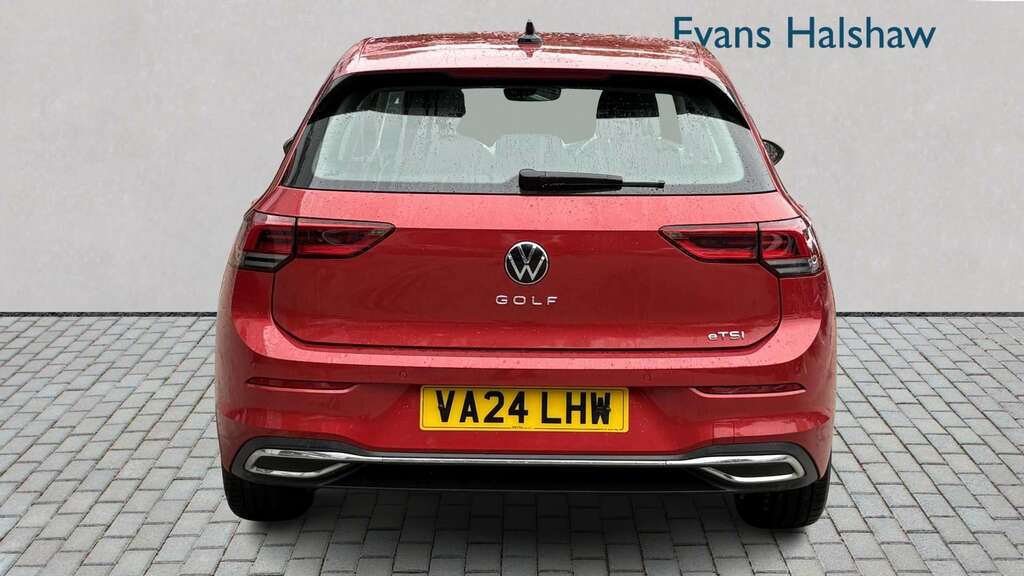 Volkswagen Golf 1.5 Etsi 150 Style Dsg 2024 Red #2