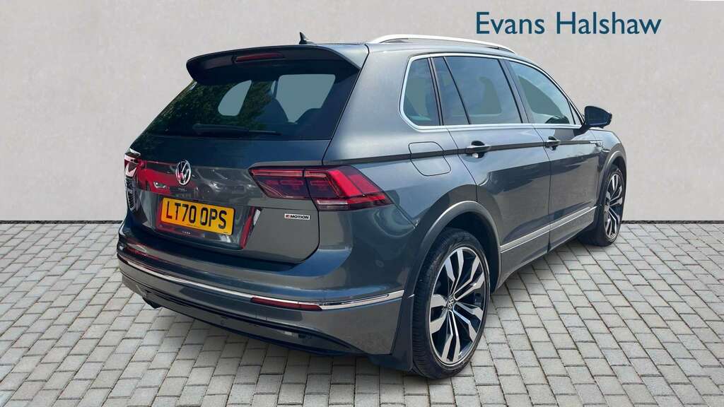 Volkswagen Tiguan Tiguan Mark 2 R-line 1.5 Dsg White #4