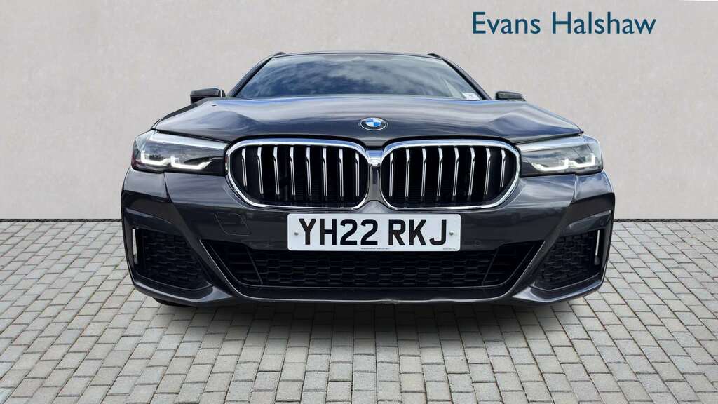 BMW 5 Series 520D Mht M Sport Step 2022 Grey #2