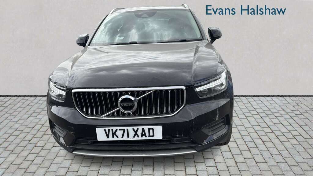 Volvo XC40 2.0 B4p Inscription Awd 2021 Black #4