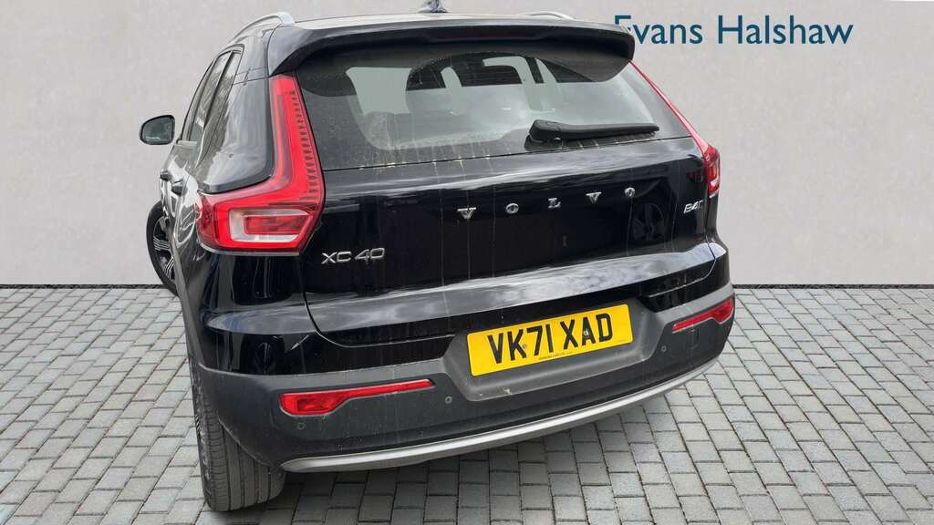 Volvo XC40 2.0 B4p Inscription Awd 2021 Black #2