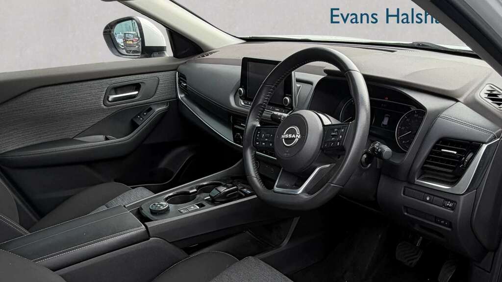 Nissan X-Trail 1.5 E-power E-4orce 213 Acenta Prem 7 St White #5