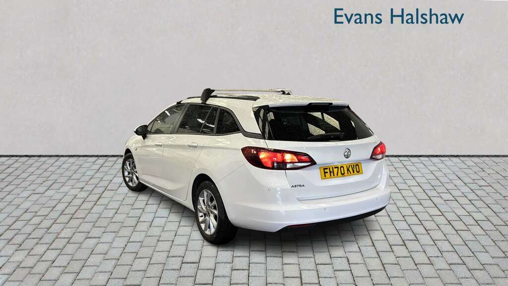 Vauxhall Astra 1.5 Turbo D 105 Se 2021 FH70KVO White #2