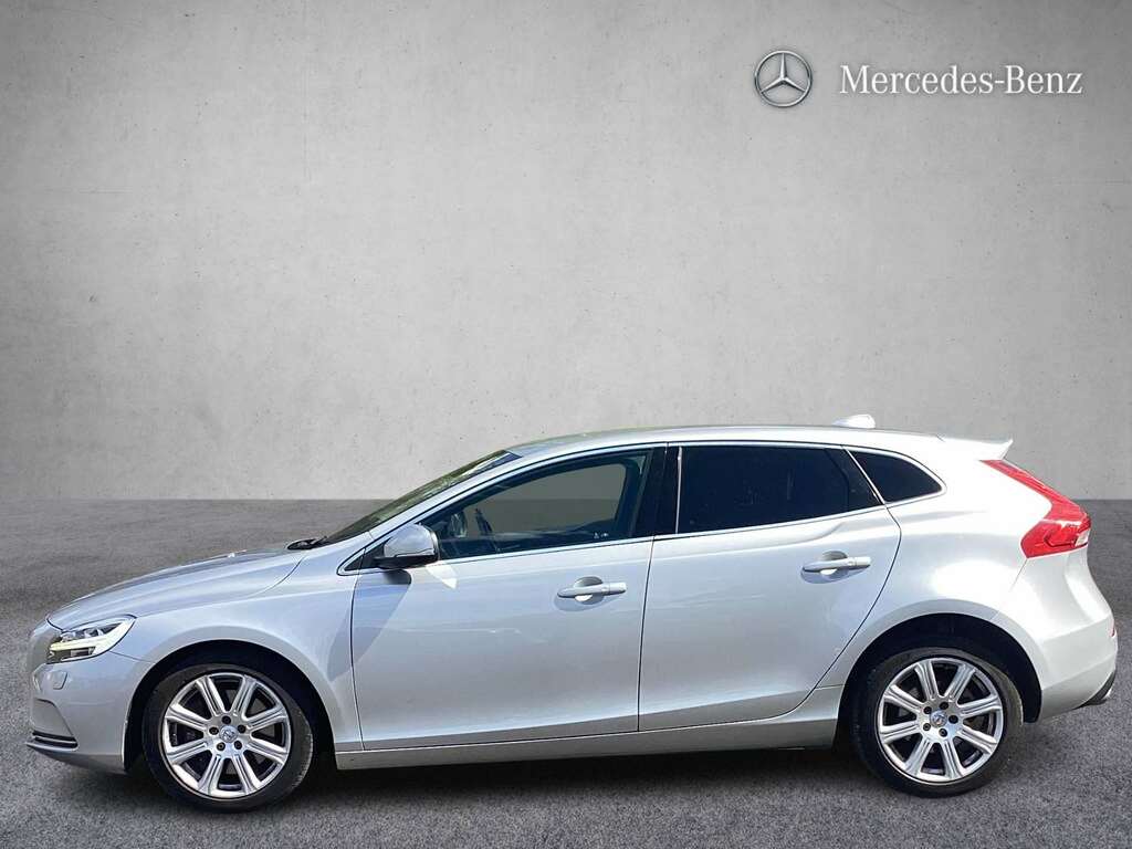 Volvo V40 D3 4 Cyl 150 Inscription Geartronic 2018 KM18JLX Silver #6