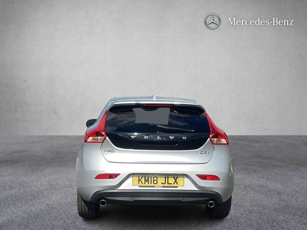 Volvo V40 D3 4 Cyl 150 Inscription Geartronic 2018 KM18JLX Silver #5