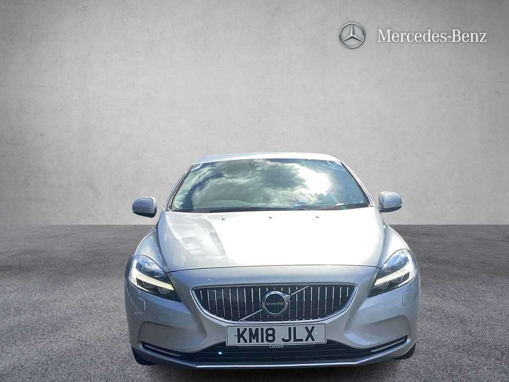 Volvo V40 D3 4 Cyl 150 Inscription Geartronic 2018 KM18JLX Silver #3