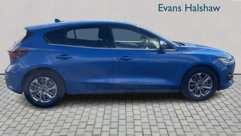Ford Focus 1.0 Ecoboost Hybrid Mhev 155 Titanium 2024 CV24KRO Blue #5