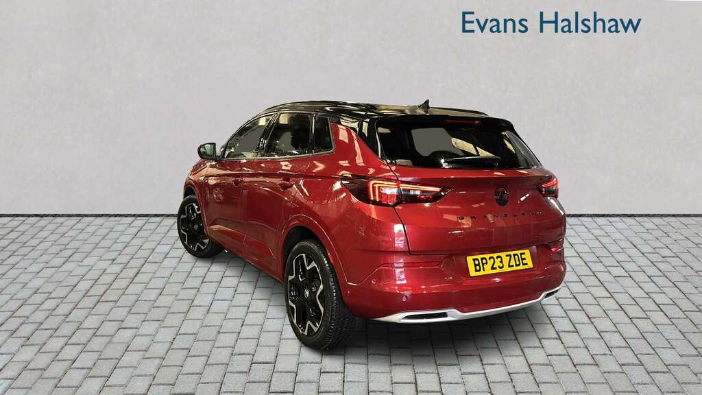 Vauxhall Grandland 1.2 Turbo Ultimate 2023 Red #2