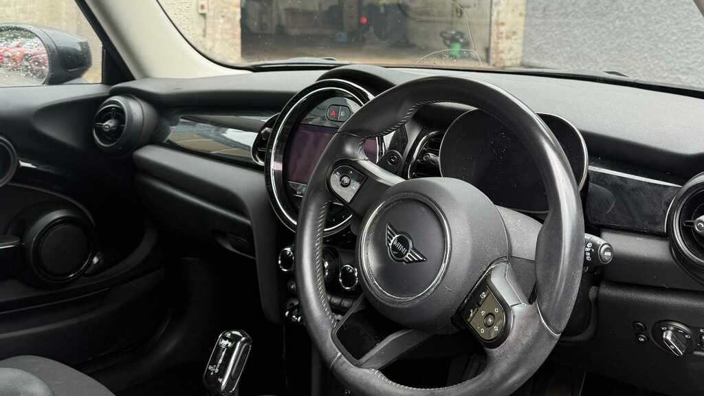 Mini Hatch 2.0 Cooper S Classic 2023 WM23DWV Black #5