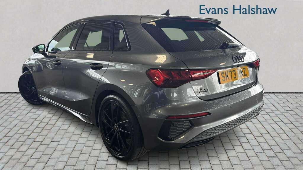 Audi A3 35 Tfsi Black Edition S Tronic 2023 SK73BWZ Grey #2