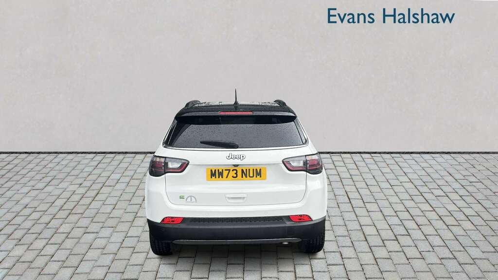 Jeep Compass 1.5 T4 E-torque Hybrid Limited Dct 2023 MW73NUM White #5
