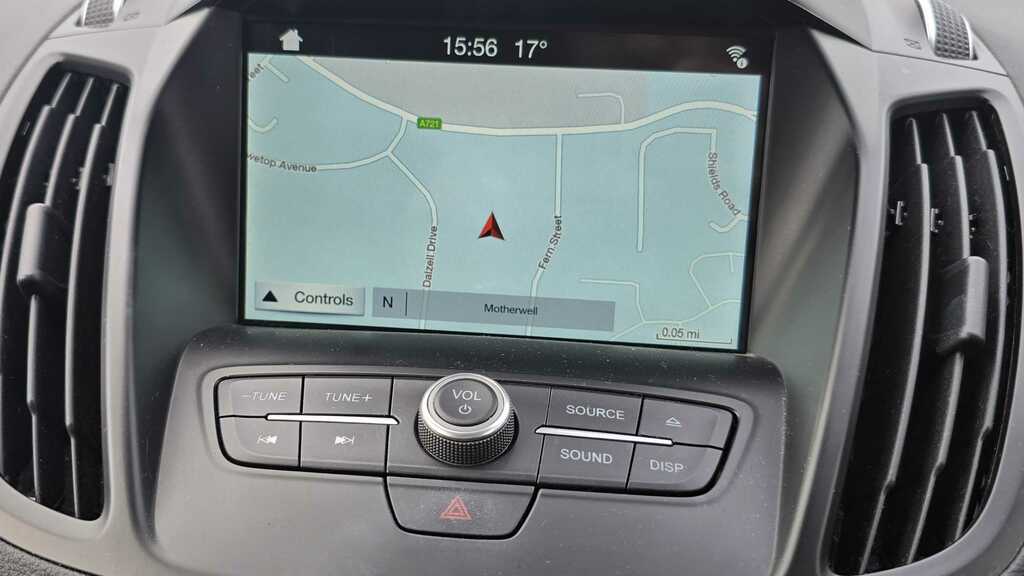 Ford Kuga 1.5 Tdci Titanium 2Wd 2018 MA68XEG Black #4