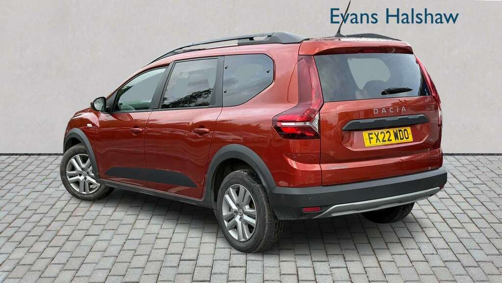 Dacia Jogger 1.0 Tce Comfort 2022 FX22WDO Brown #2