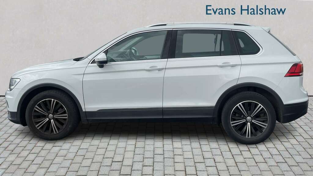 Volkswagen Tiguan 2.0 Tdi 150 Se 2018 White #5