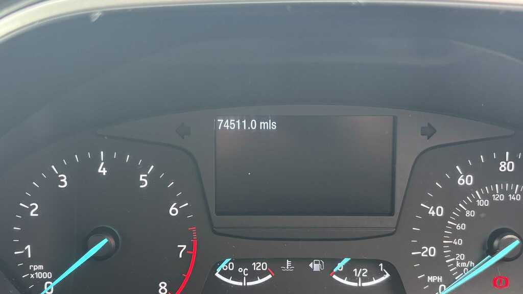Ford Focus 1.0 Ecoboost 125 Zetec 2019 SD19TWE Red #6