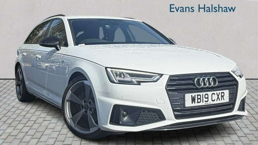 Audi A4 40 Tfsi Black Edition S Tronic 2019 White