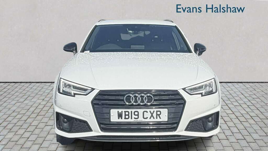Audi A4 40 Tfsi Black Edition S Tronic 2019 WB19CXR White #6