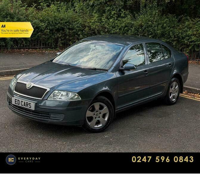 Skoda Octavia 1.6 Fsi Ambiente Tiptronic Grey
