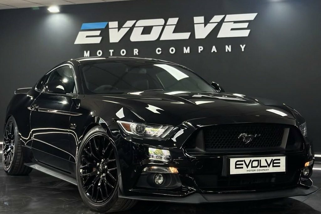 Ford Mustang 5L Gt Black