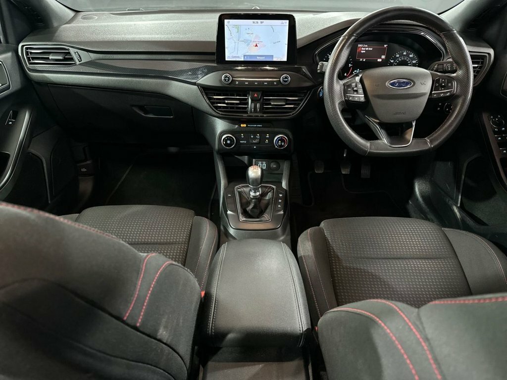 Ford Focus Estate MW71JZR Red #3