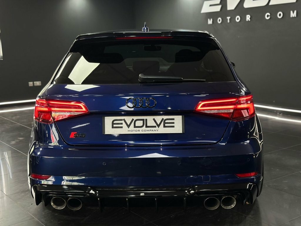 Audi S3 2L Black Edition Blue #5