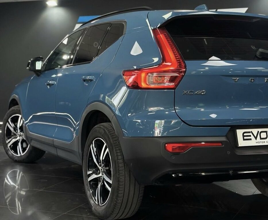 Volvo XC40 2L Plus Dark SN72MYT Blue #5