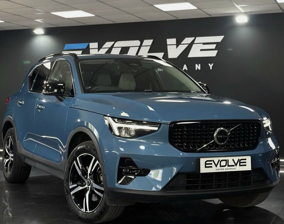 Volvo XC40 2L Plus Dark Blue