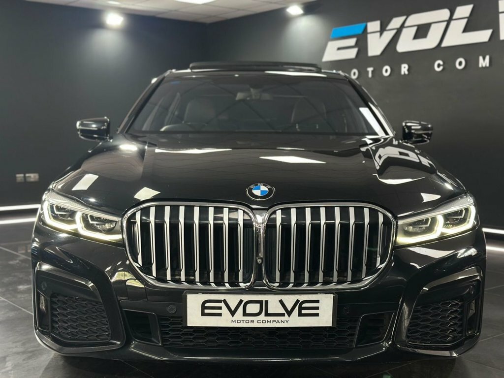 BMW 7 Series 3L M Sport Black #4