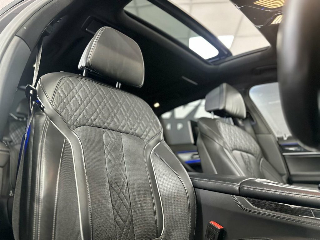 BMW 7 Series 740D Xdrive M Sport Blue #24