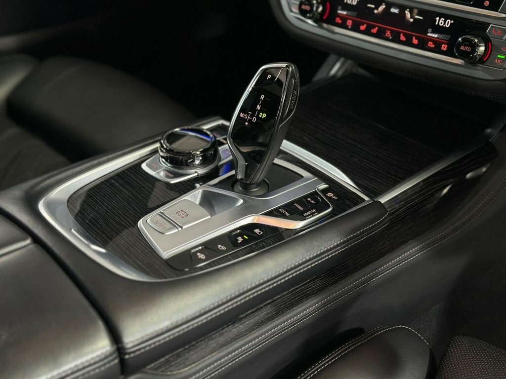 BMW 7 Series 740D Xdrive M Sport Blue #21
