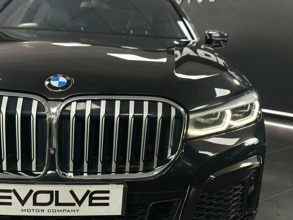 BMW 7 Series 3L M Sport Black #5