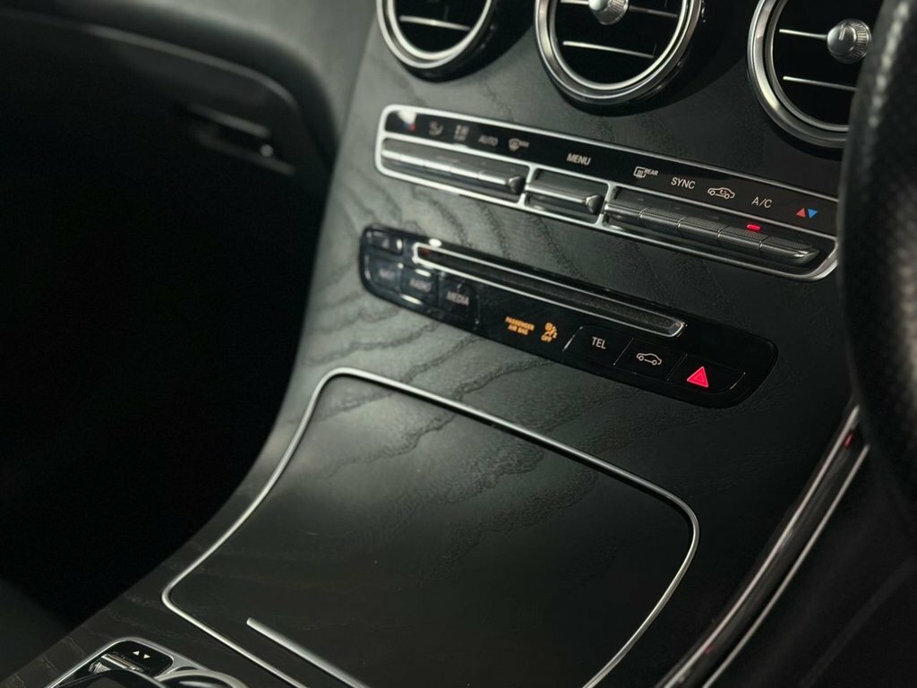 Mercedes-Benz GLC Class 2.1 Glc 220 D 4Matic Amg Line Premium 168 Black #23