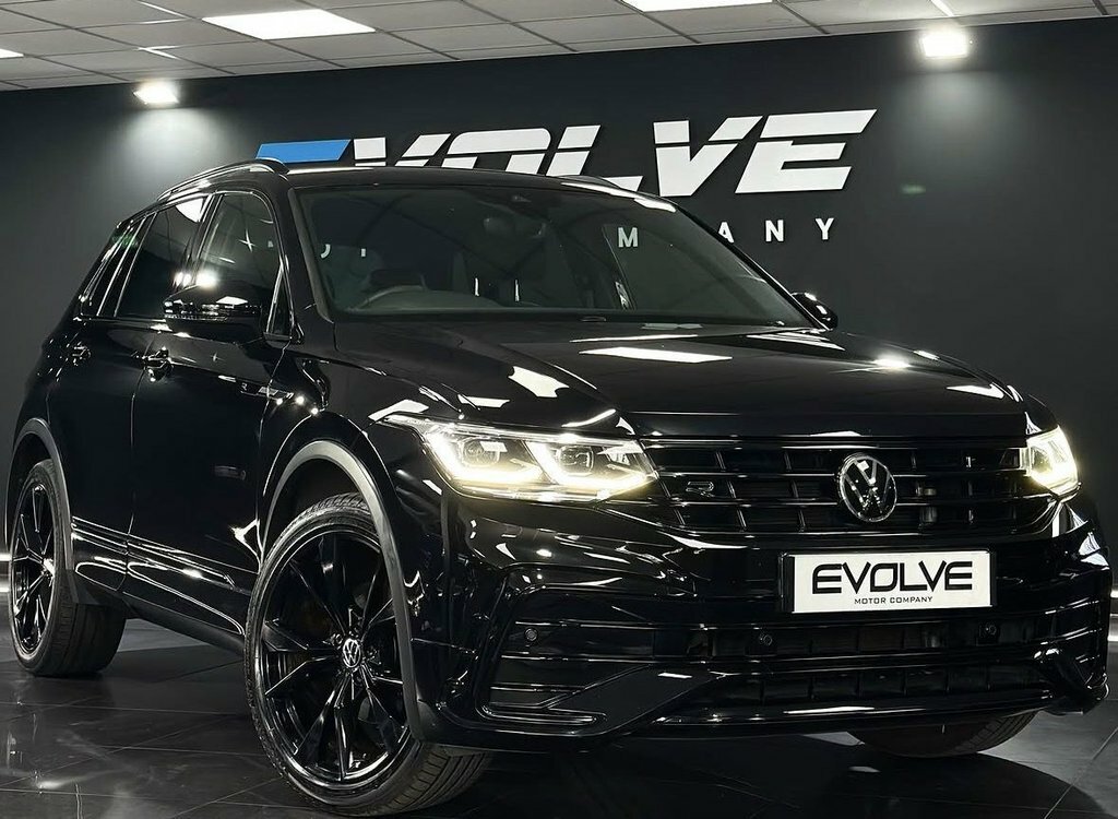 Volkswagen Tiguan 1.5L R-line Black