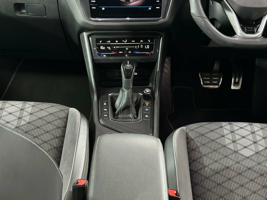 Volkswagen Tiguan 2.0 Tdi 4Motion R-line Dsg White #23