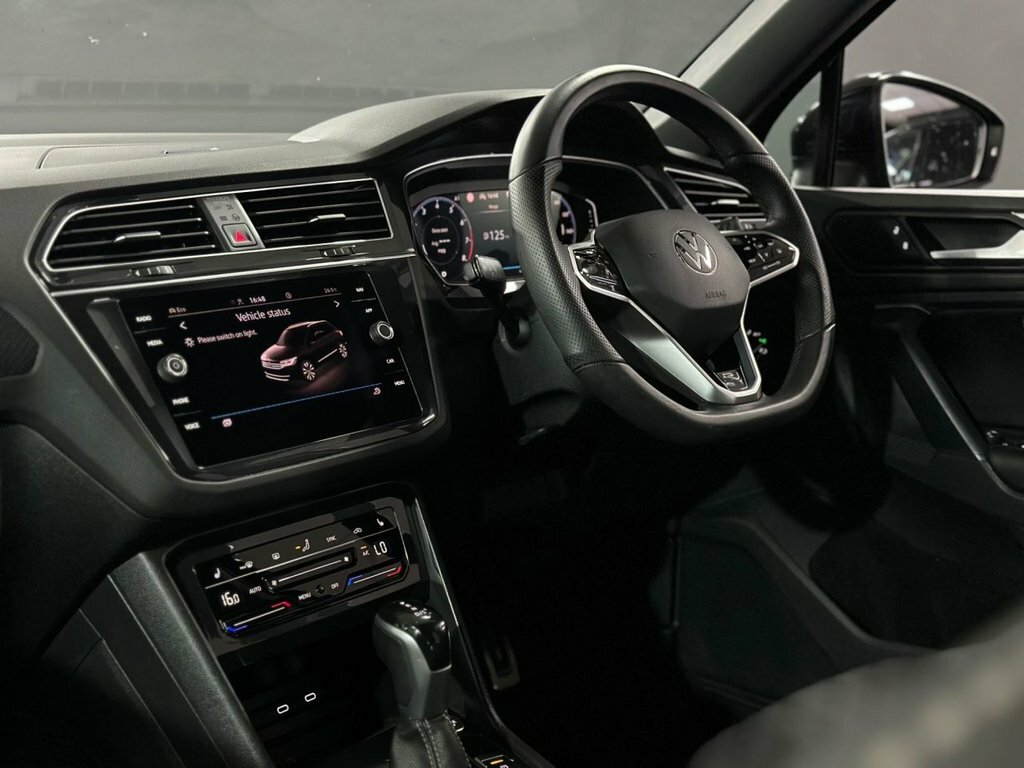 Volkswagen Tiguan 2.0 Tdi 4Motion R-line Dsg White #16