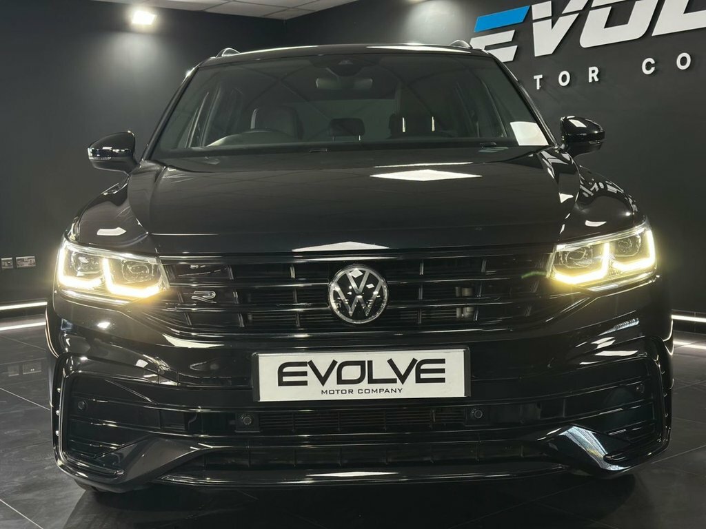 Volkswagen Tiguan 1.5L R-line Black #4