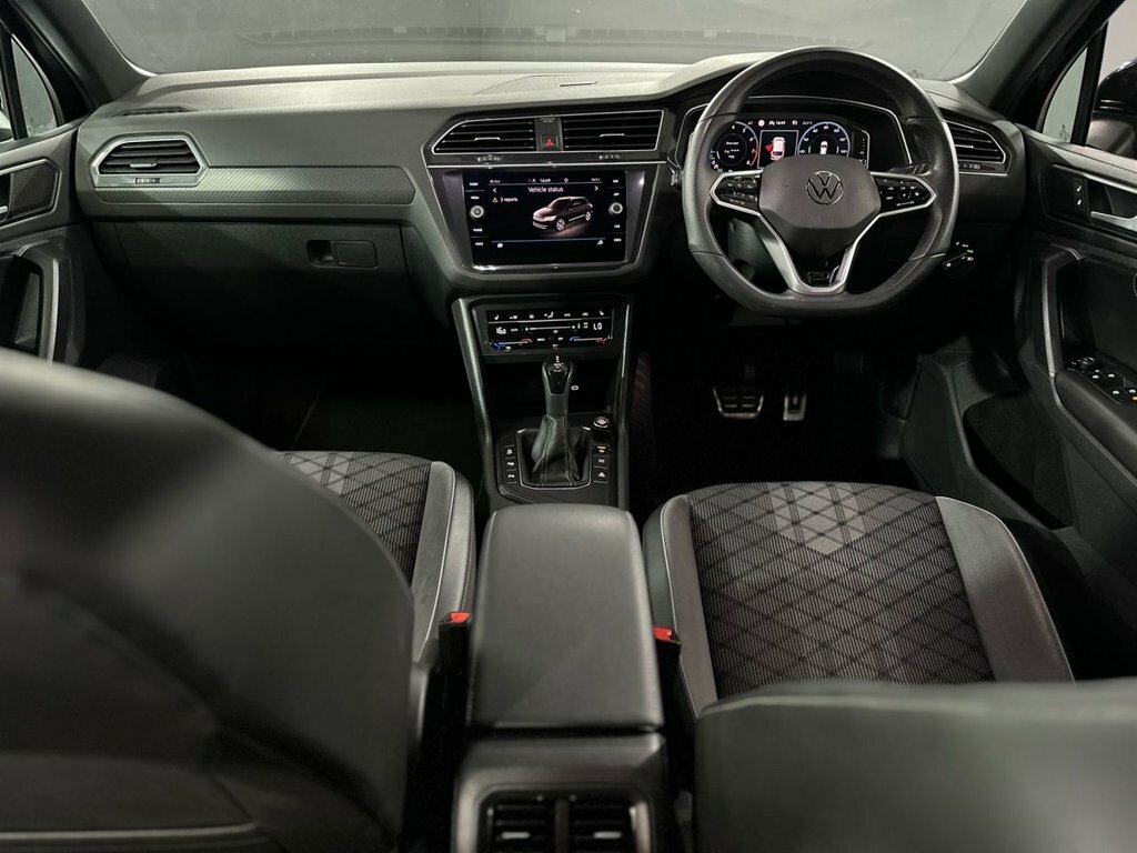 Volkswagen Tiguan 1.5L R-line Black #3