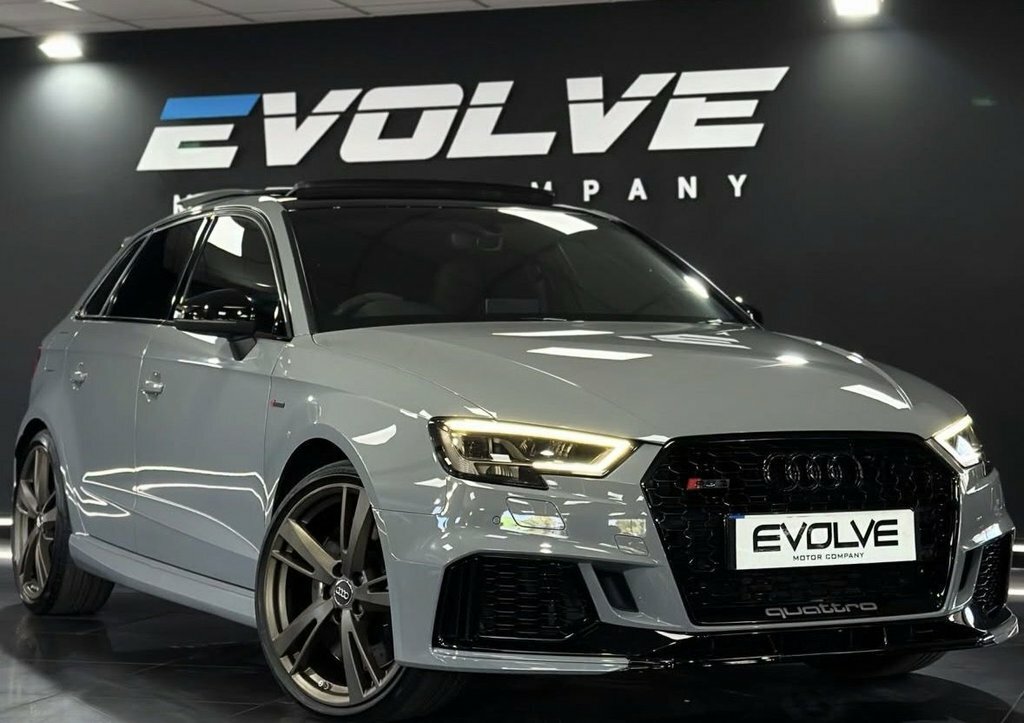 Audi RS3 2.5L Audi Sport Edition Grey