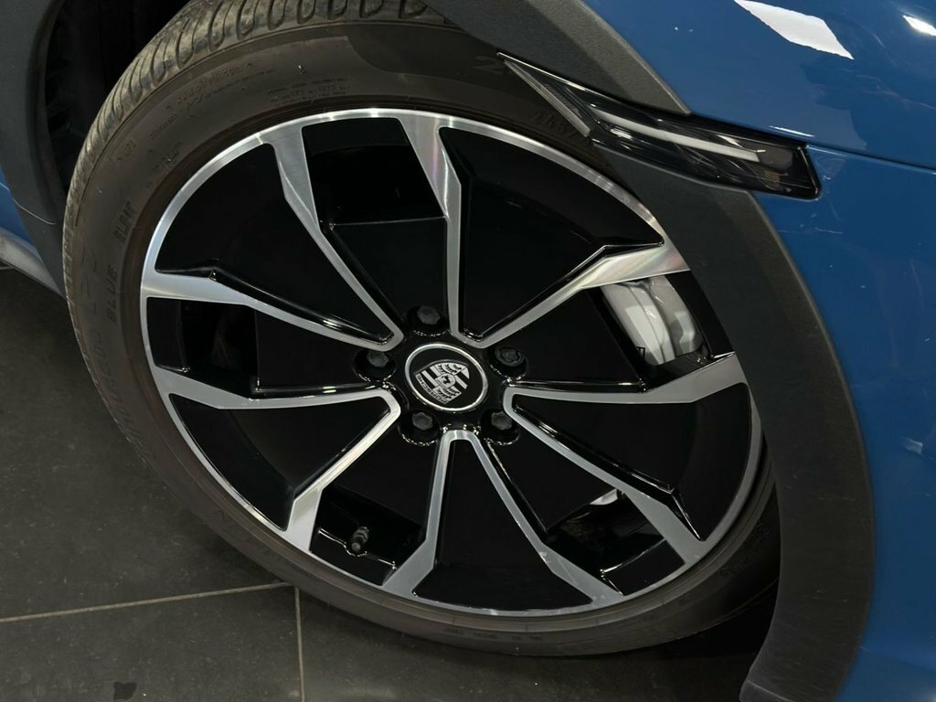 Porsche Taycan 420Kw 4S 93Kwh 22Kw 5 Seat Grey #16