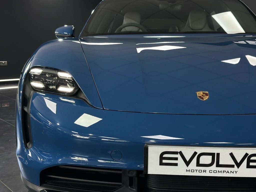 Porsche Taycan Estate Blue #6