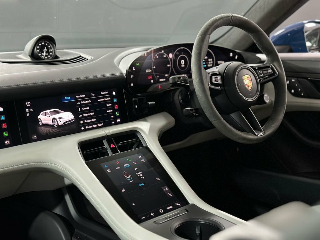 Porsche Taycan 420Kw 4S 93Kwh 22Kw 5 Seat Grey #19