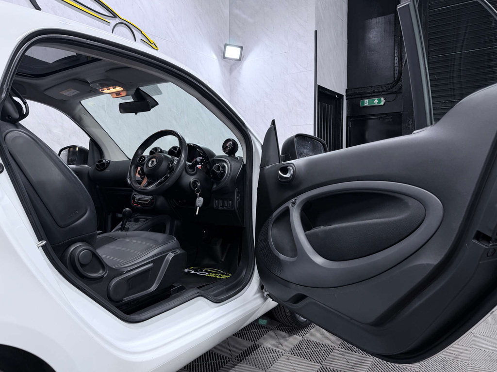 Smart Fortwo 0.9T Prime Premium Plus Twinamic Euro 6 Ss Black #26