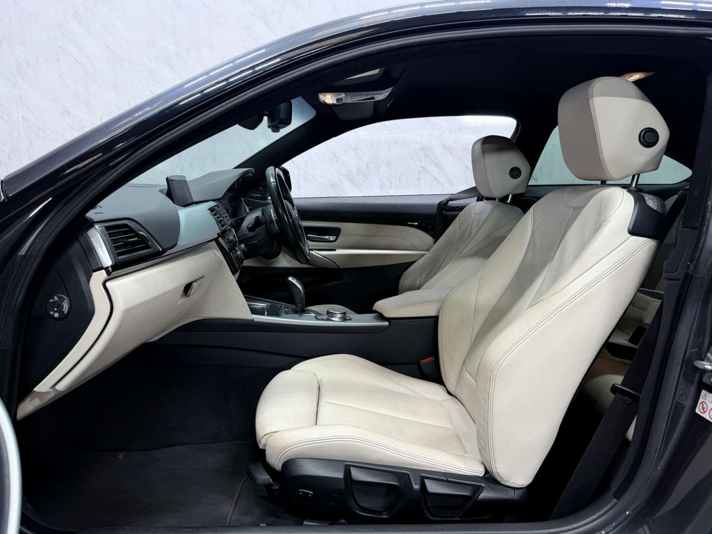 BMW 4 Series 420I M Sport Gran Coupe Black #54