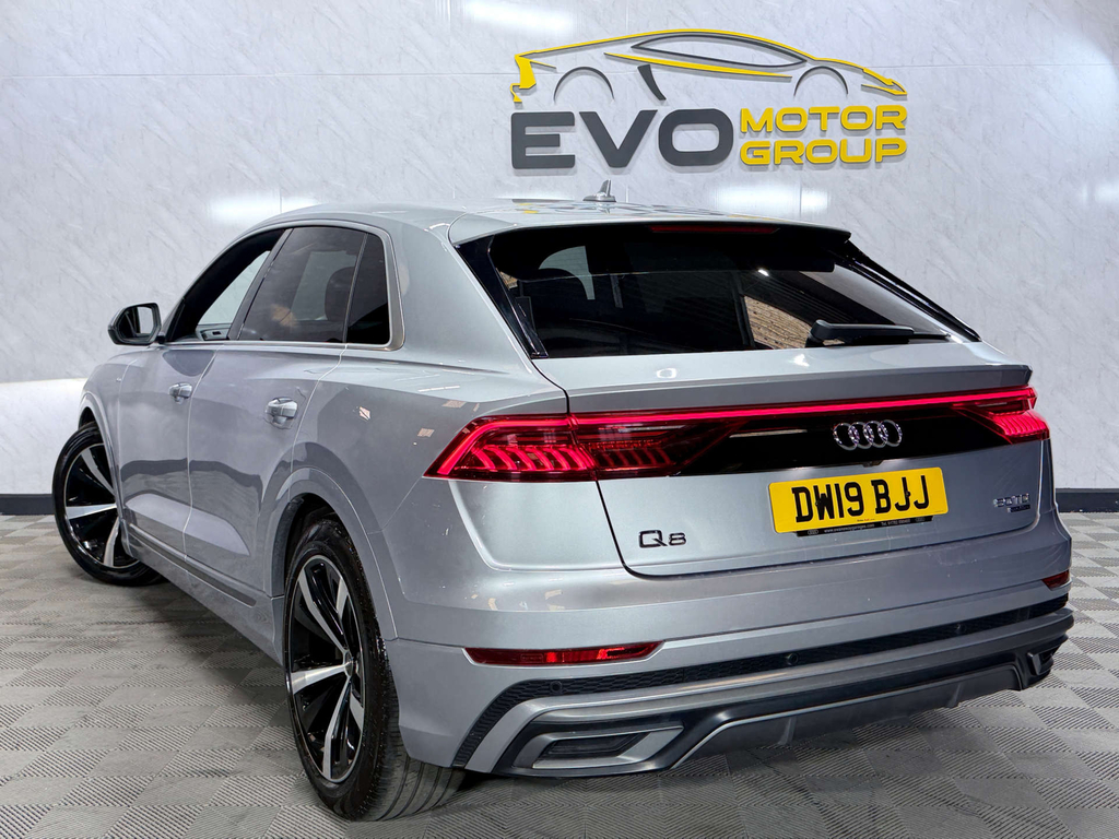 Audi Q8 S Line 50 Tdi Quattro 4Wd Silver #2